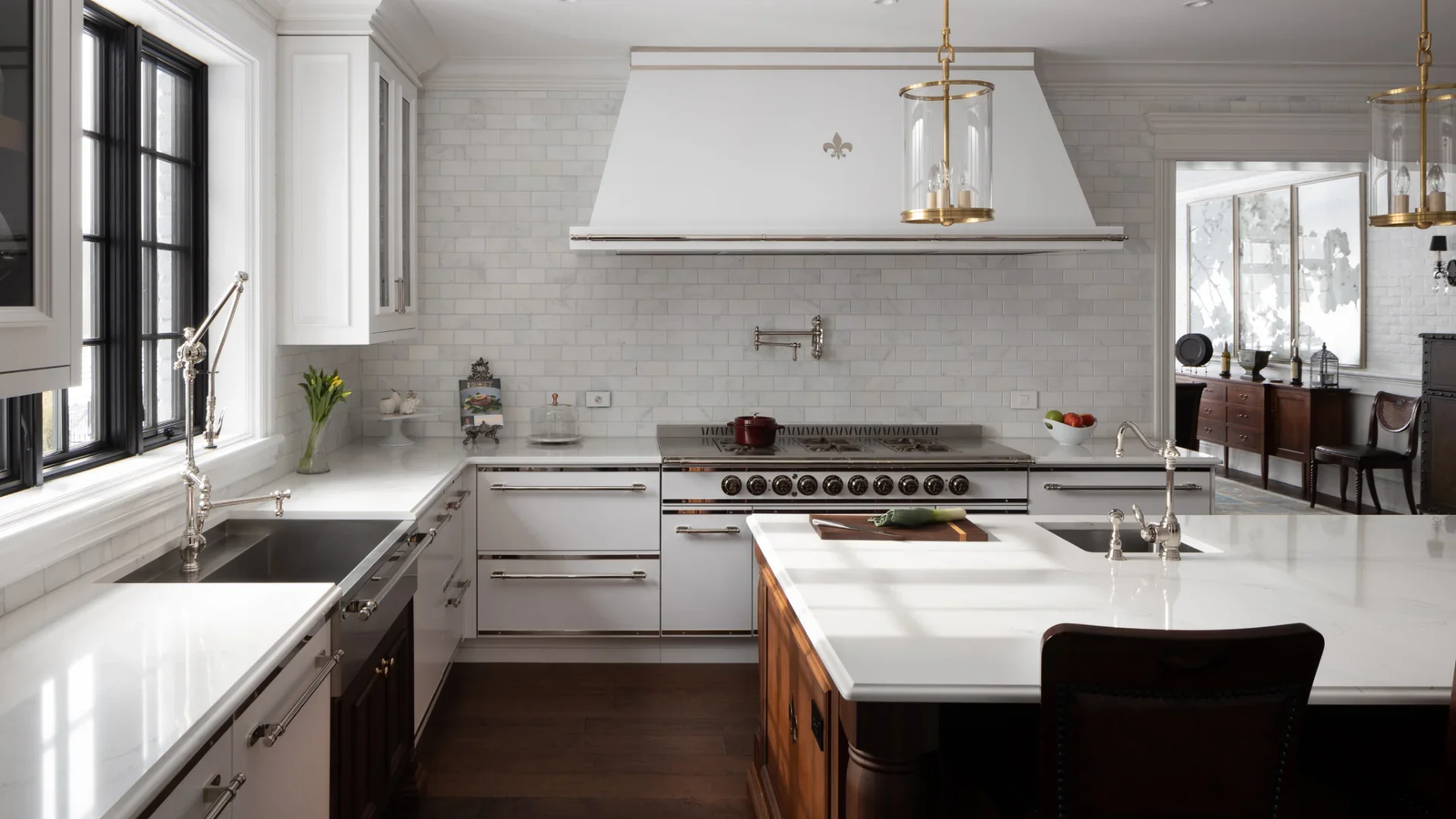 imgi_186_Luxury_Kitchen_Design_1920x